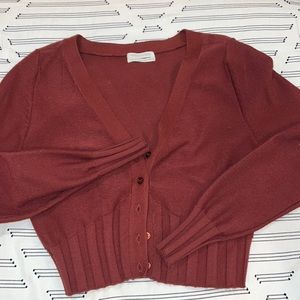 UO Cropped Cardigan/Sweater
